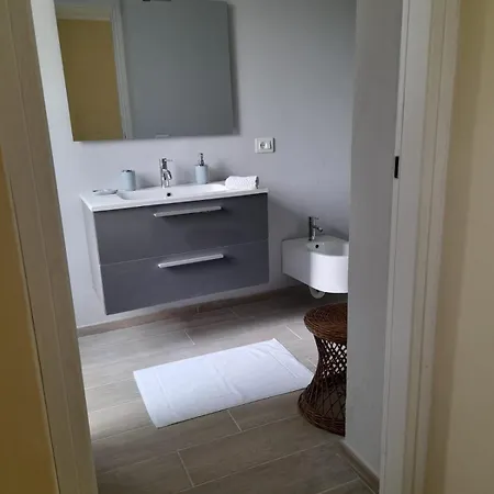 Pona לינה וארוחת בוקר