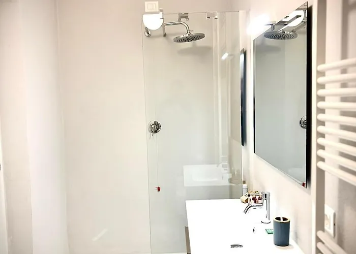 Pona Bed & Breakfast *